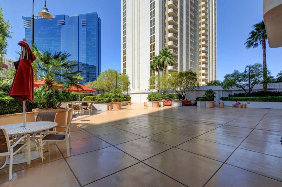 Mgm Signature-31-704 Jacuzzi Holiday home *